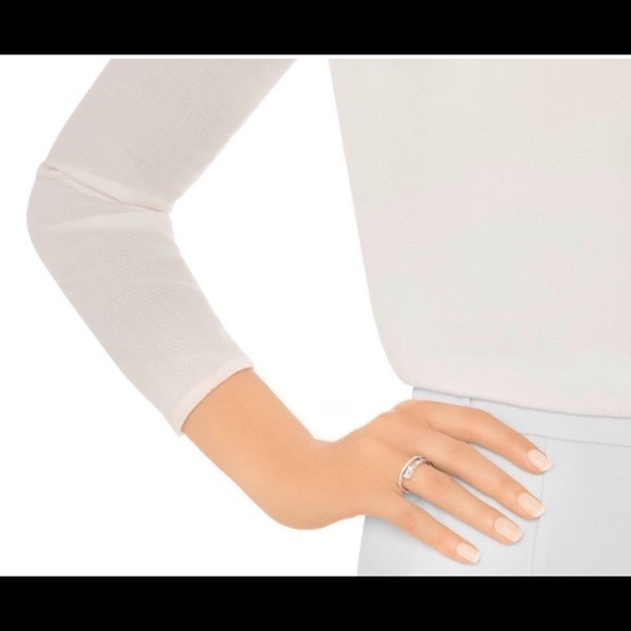 COPY - Swarovski Ring - Picture 2 of 3